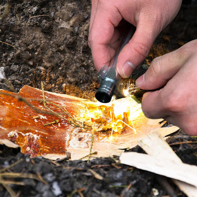 Survival Fire Starter – Your Essential Adventure Tool